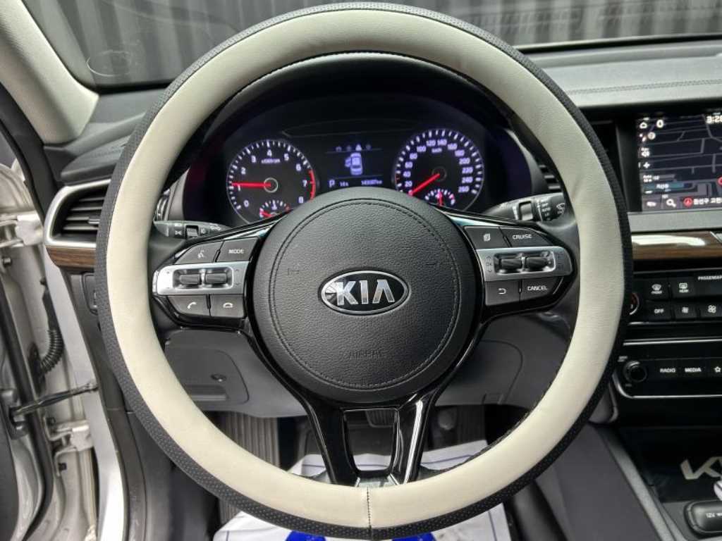 Kia K7 — photo 07