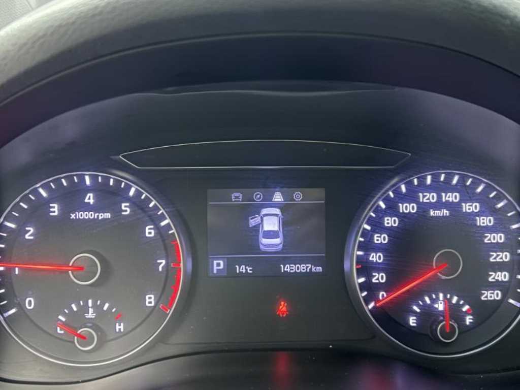 Kia K7 — photo 14