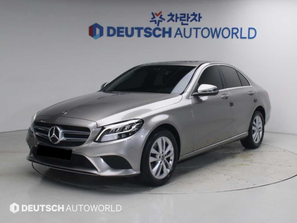 Mercedes-Benz C-Class — photo 01