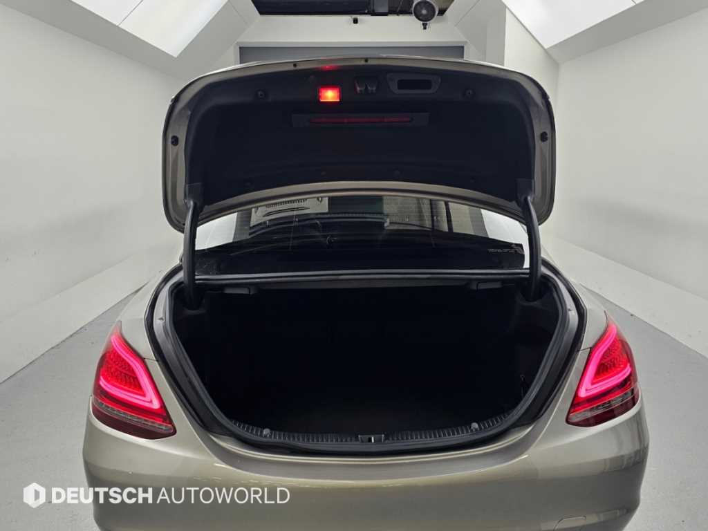 Mercedes-Benz C-Class — photo 19