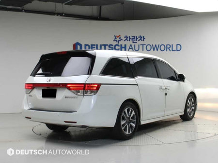 Honda Odyssey — photo 02