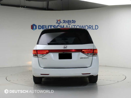 Honda Odyssey — photo 04