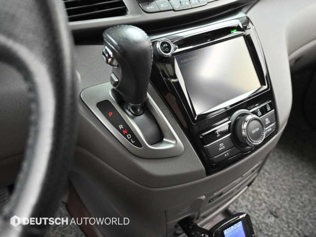 Honda Odyssey — photo 09