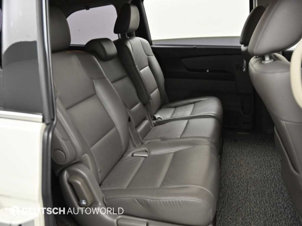 Honda Odyssey — photo 12