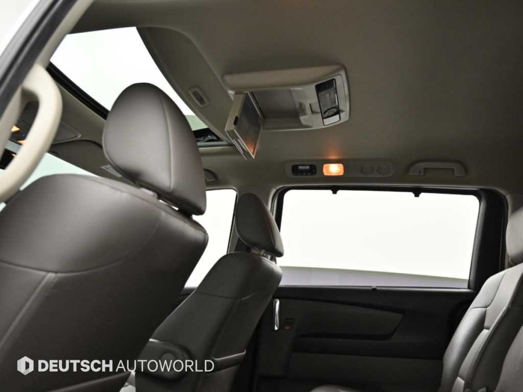 Honda Odyssey — photo 18