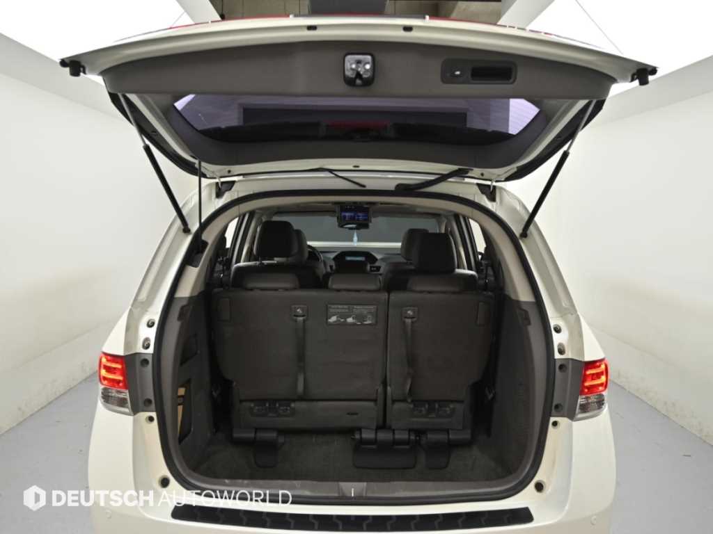 Honda Odyssey — photo 19