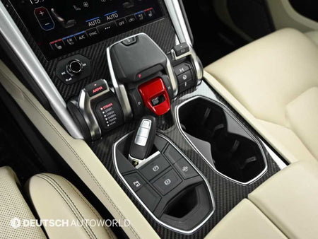Lamborghini Urus — photo 09
