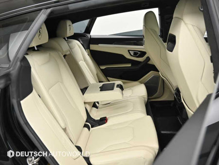 Lamborghini Urus — photo 12