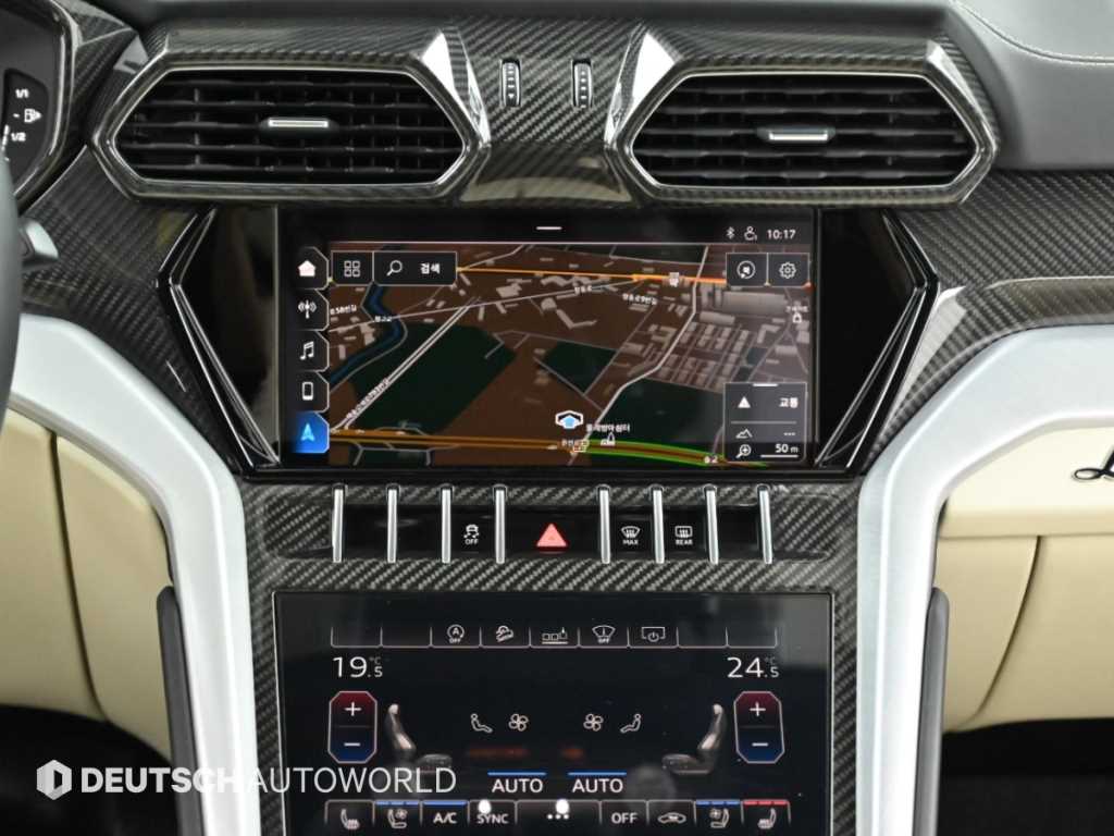Lamborghini Urus — photo 14