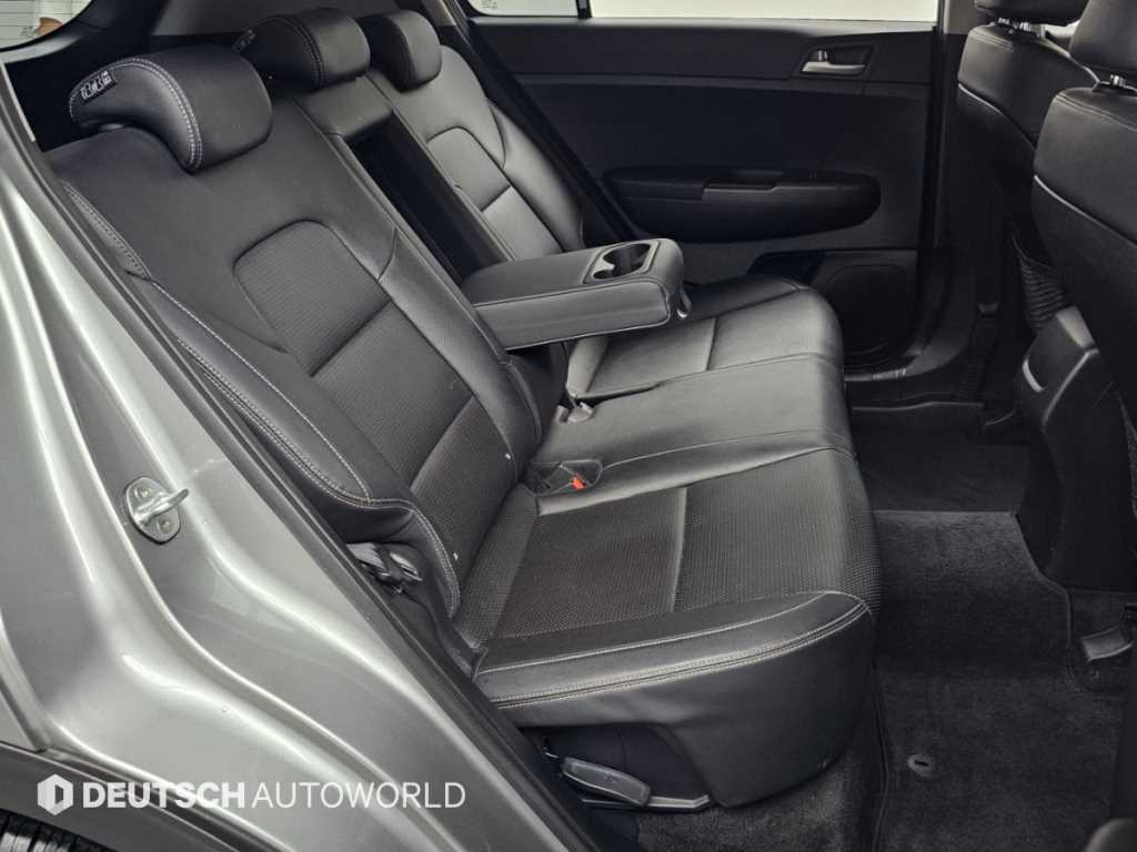 Kia Sportage — photo 12