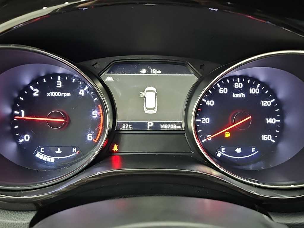 Kia Carnival — photo 06