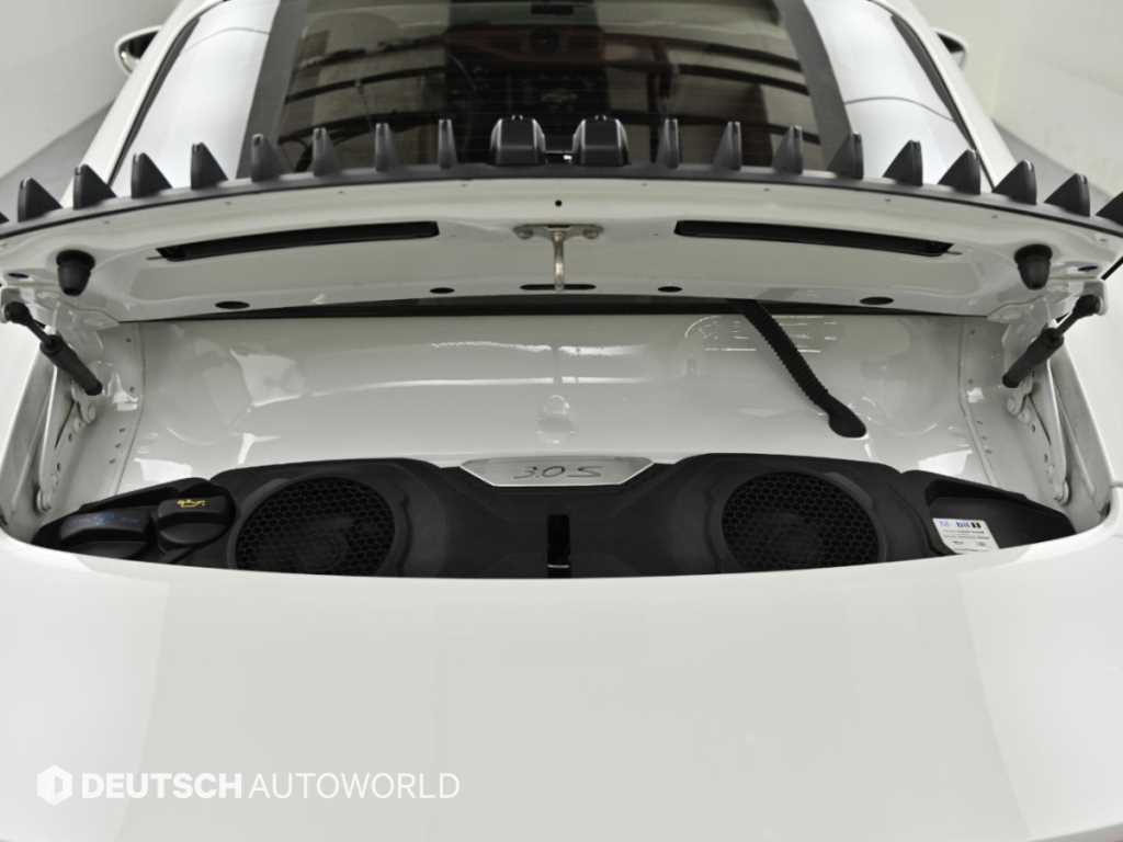 Porsche 911 — photo 06