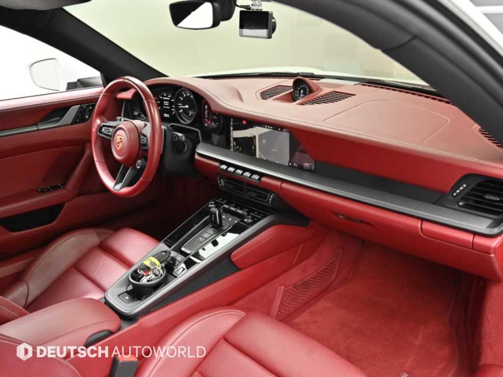 Porsche 911 — photo 07