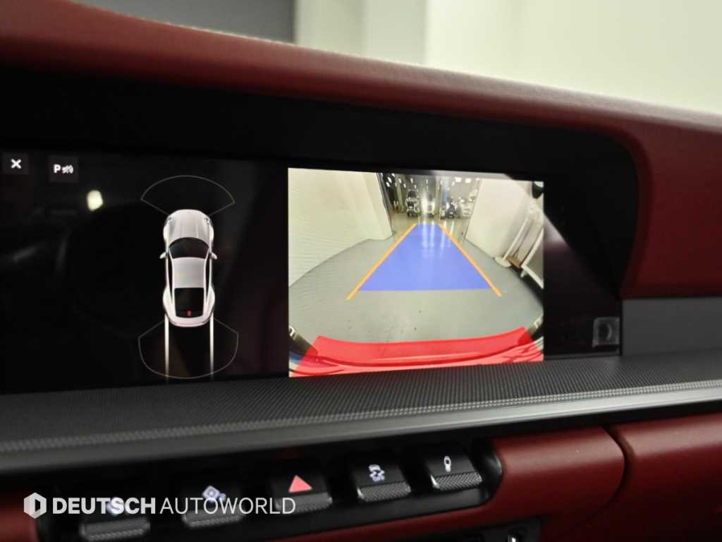 Porsche 911 — photo 15