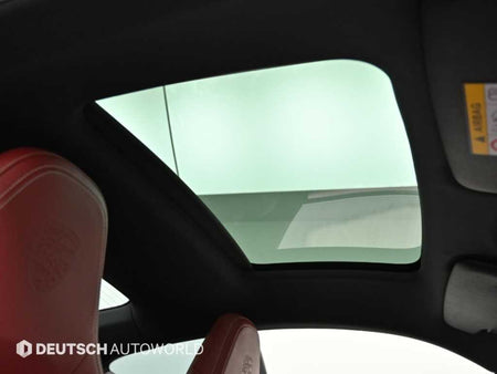 Porsche 911 — photo 18