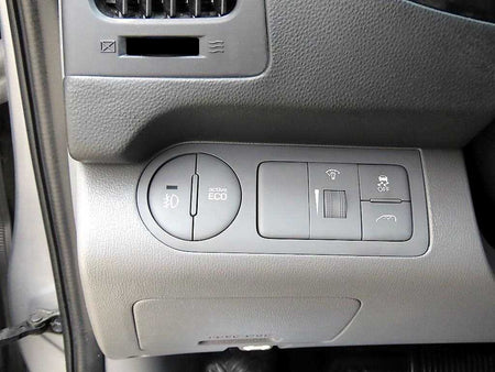 Hyundai Starex — photo 13