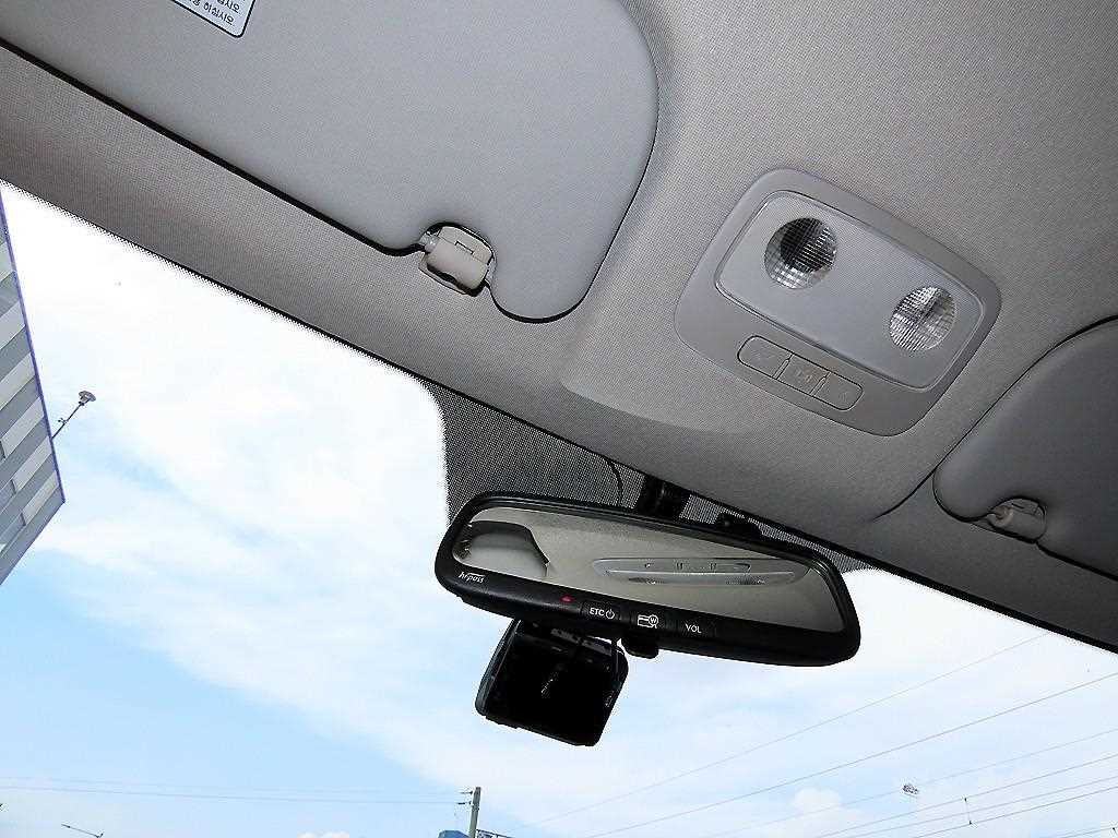 Hyundai Starex — photo 17