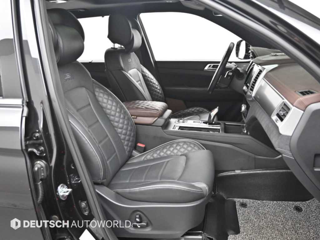 KGM Rexton — photo 10