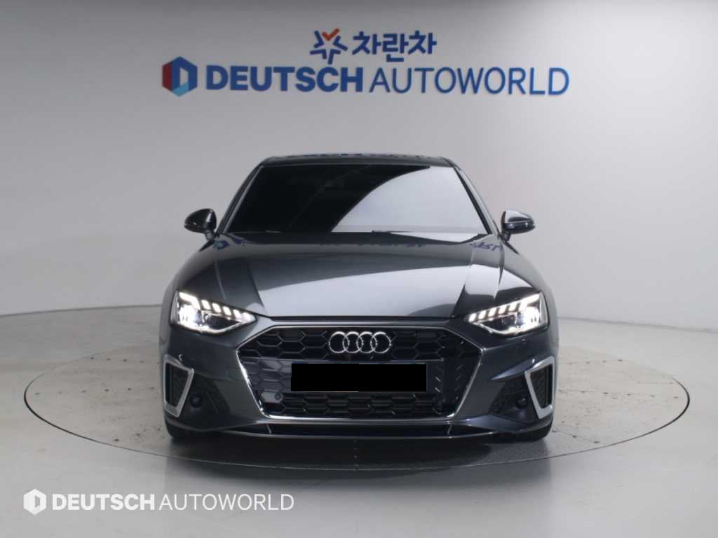Audi A4 — photo 03