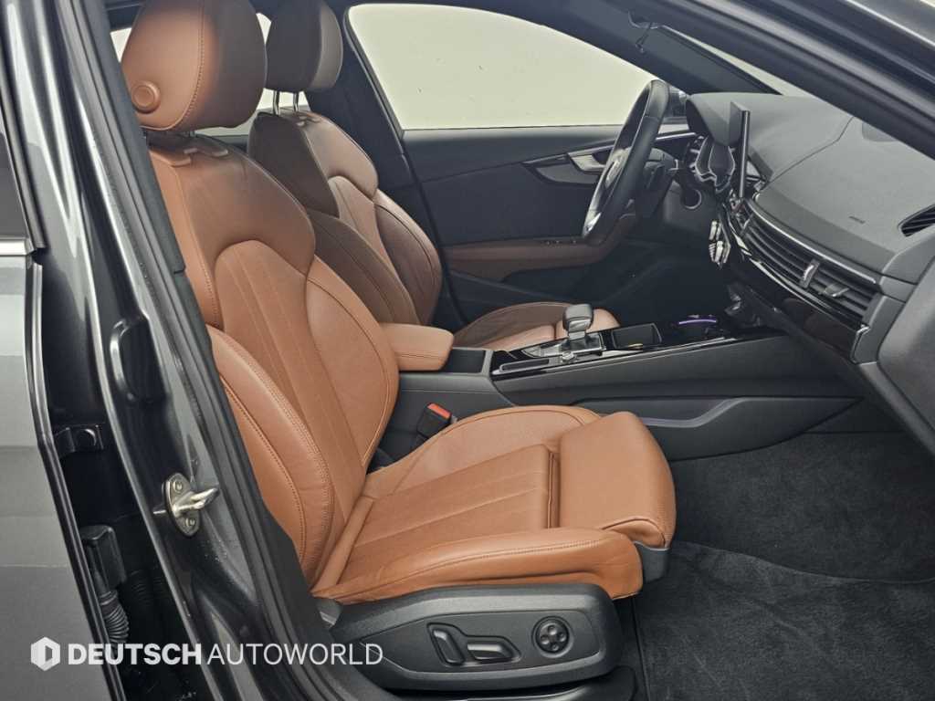 Audi A4 — photo 10