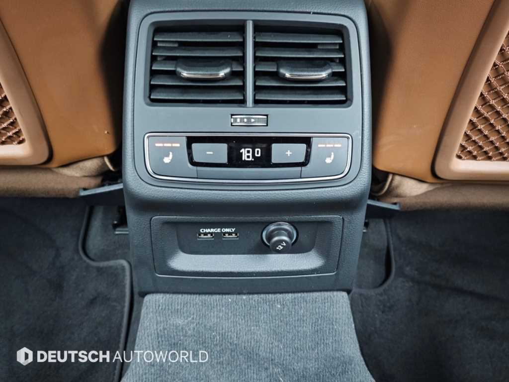Audi A4 — photo 16