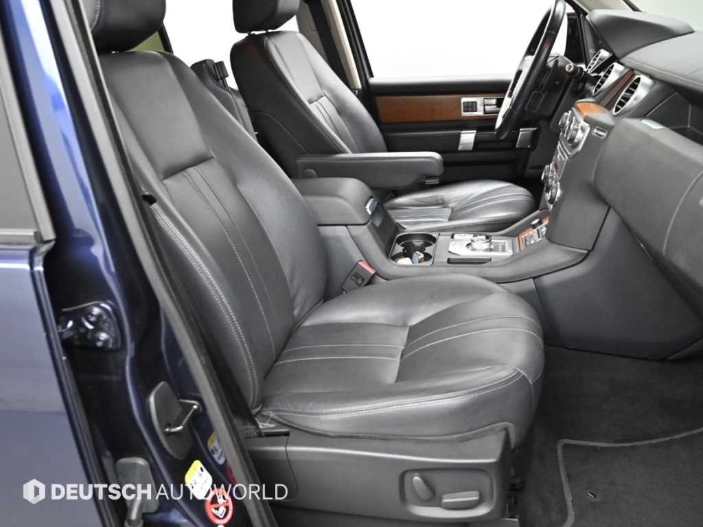 Land Rover Discovery — photo 10