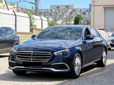 Mercedes-Benz E-Class — photo 02