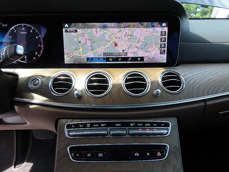 Mercedes-Benz E-Class — photo 13