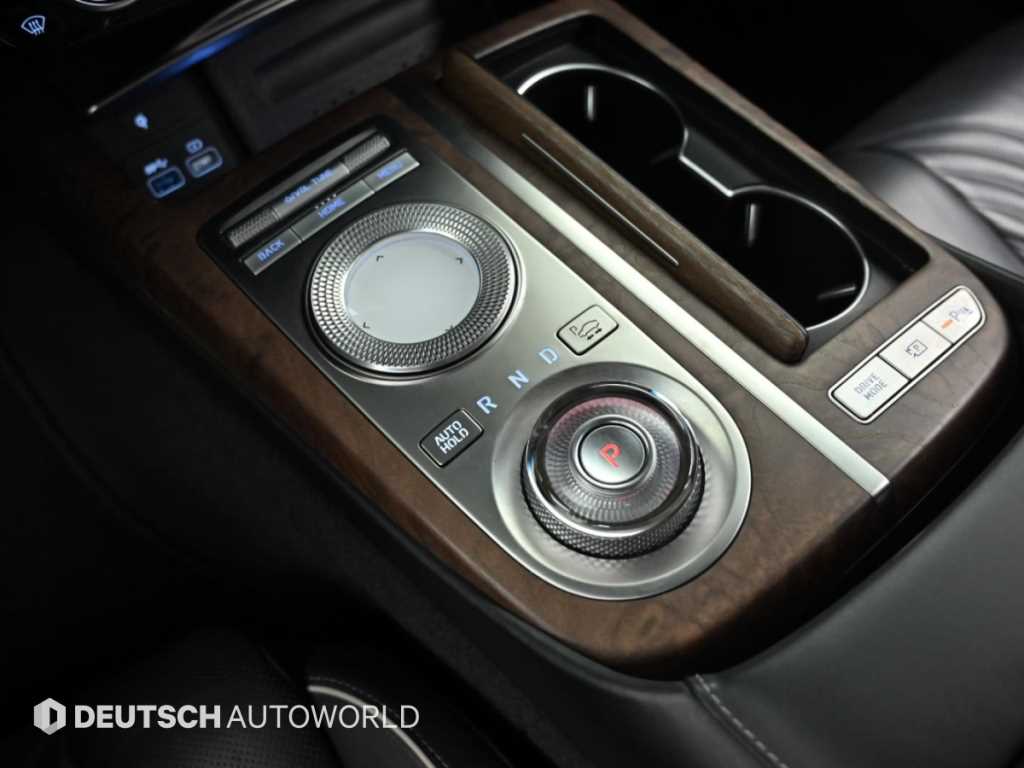 Genesis G80 — photo 09