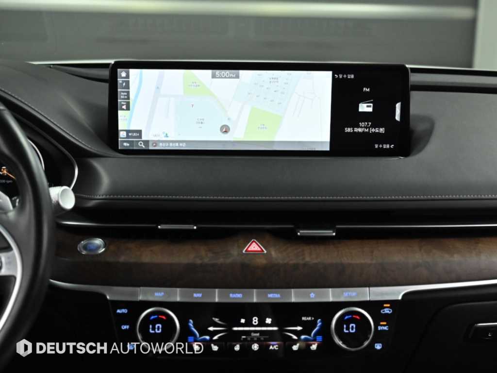 Genesis G80 — photo 14