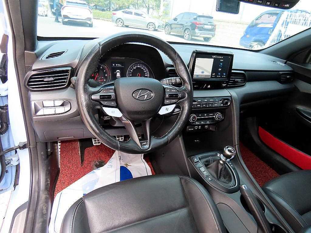 Hyundai Veloster — photo 07