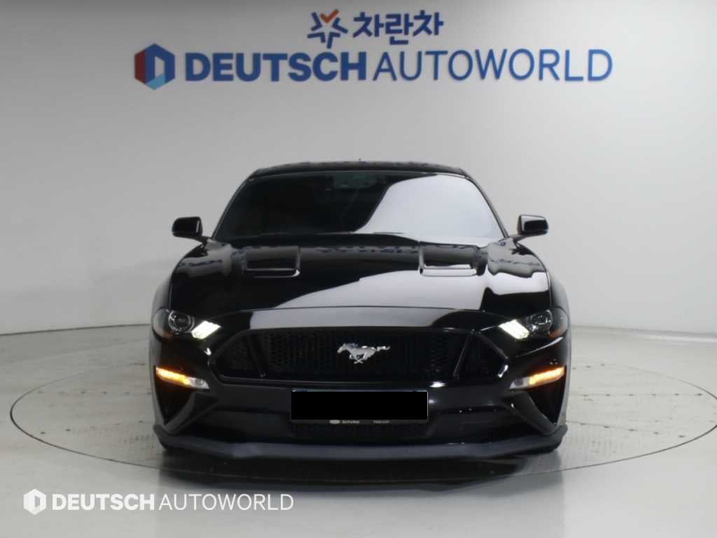 Ford Mustang — photo 03