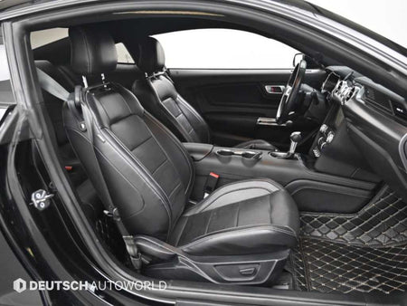 Ford Mustang — photo 10