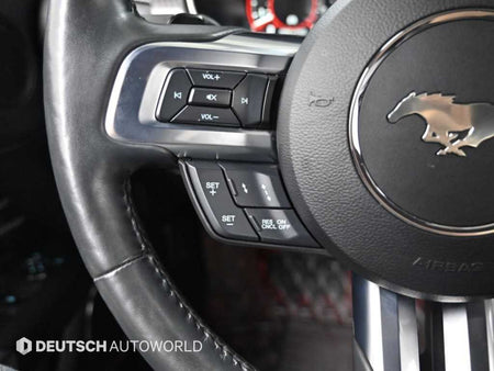 Ford Mustang — photo 16