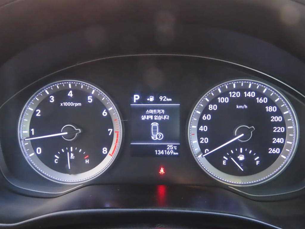 Hyundai Grandeur — photo 10