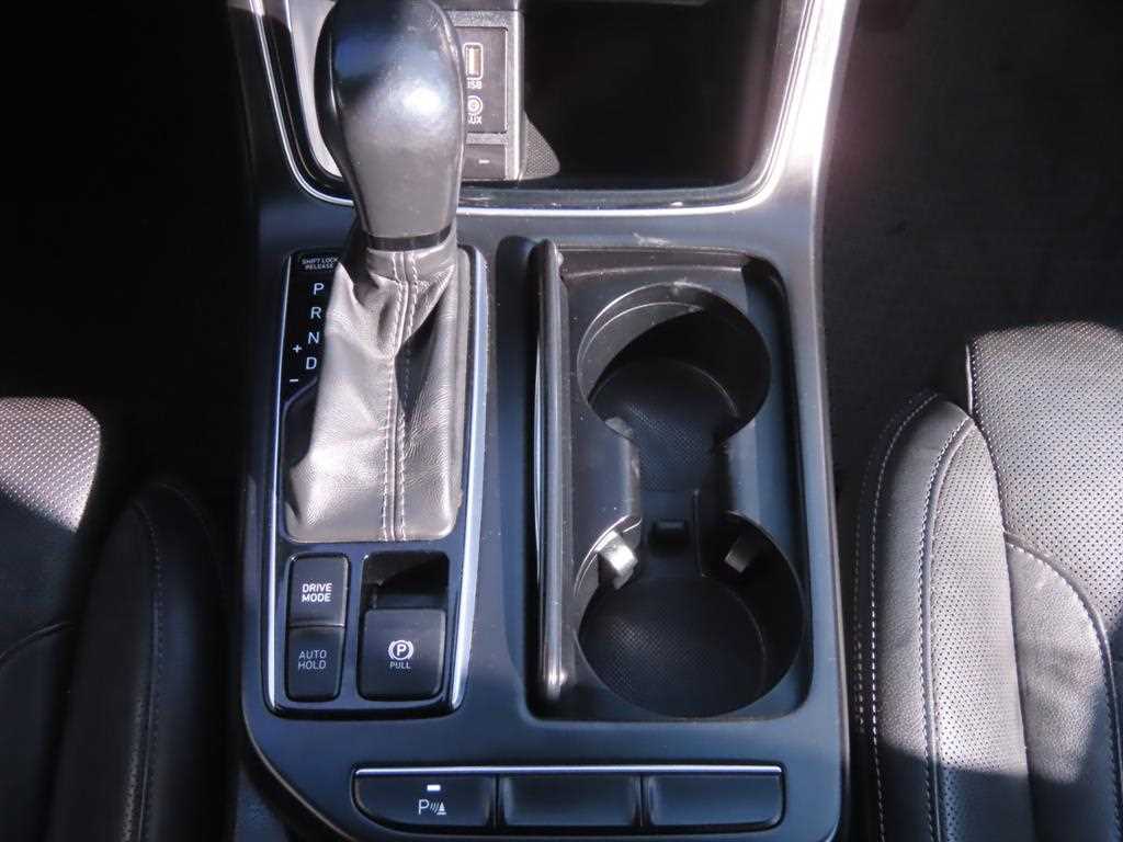 Hyundai Grandeur — photo 13