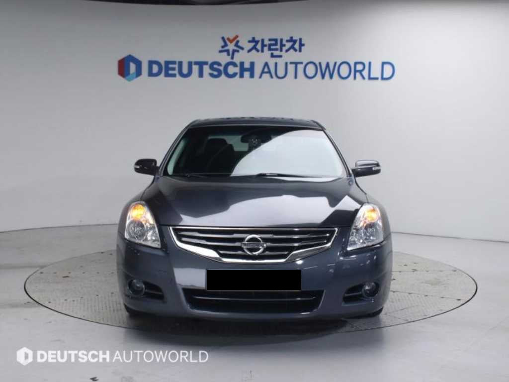 Nissan Altima — photo 03