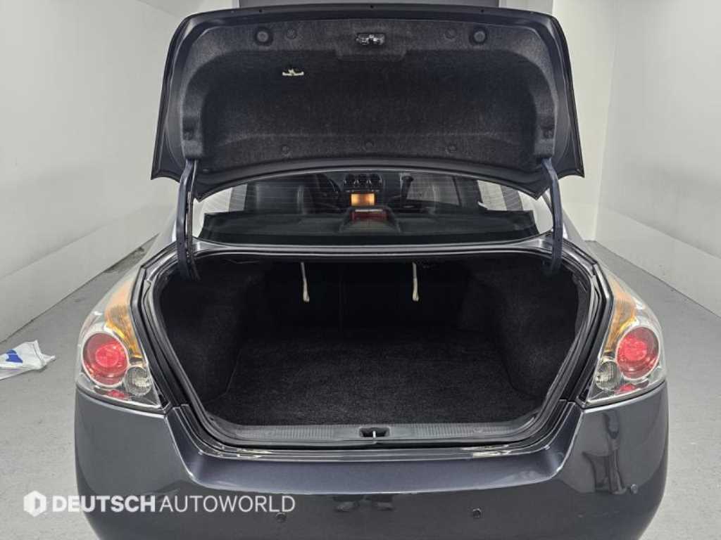 Nissan Altima — photo 20