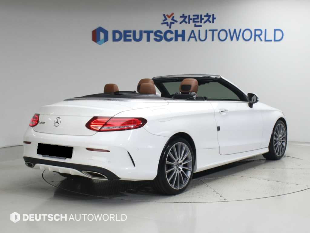 Mercedes-Benz C-Class — photo 02