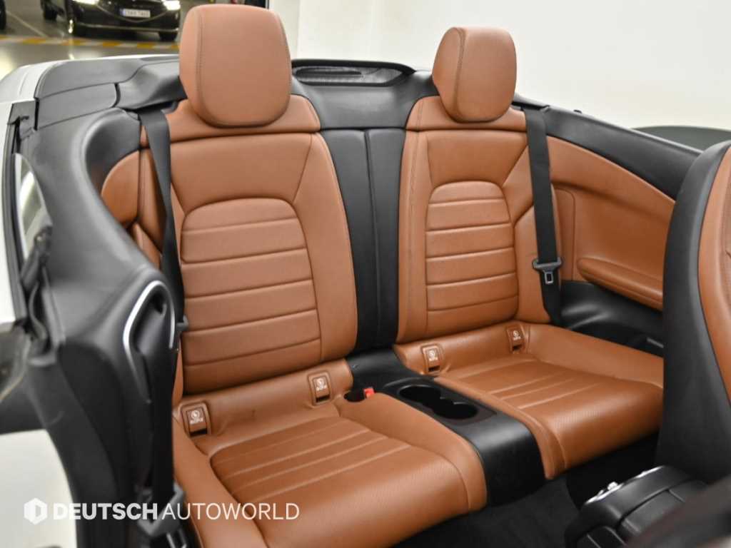 Mercedes-Benz C-Class — photo 12