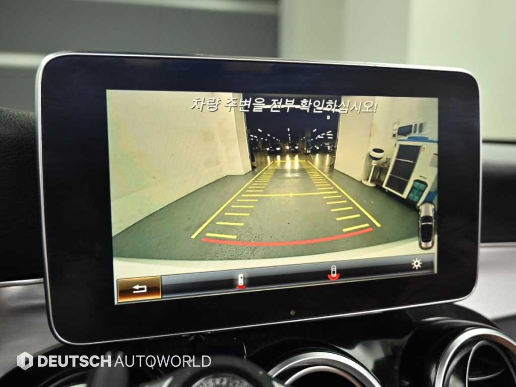 Mercedes-Benz C-Class — photo 15