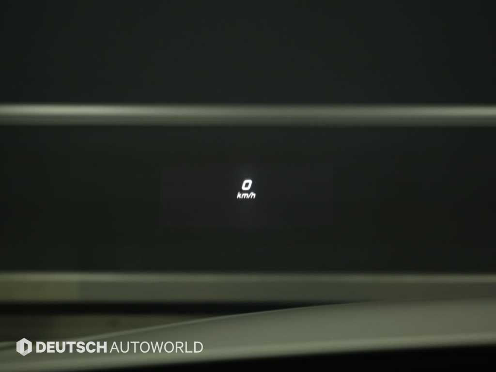 Mercedes-Benz C-Class — photo 17