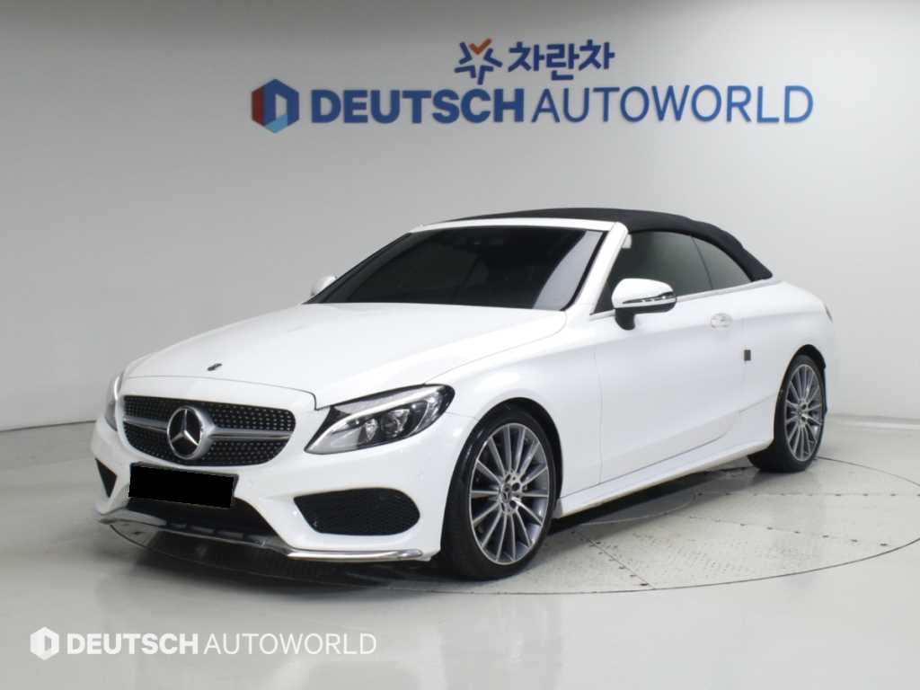 Mercedes-Benz C-Class — photo 20