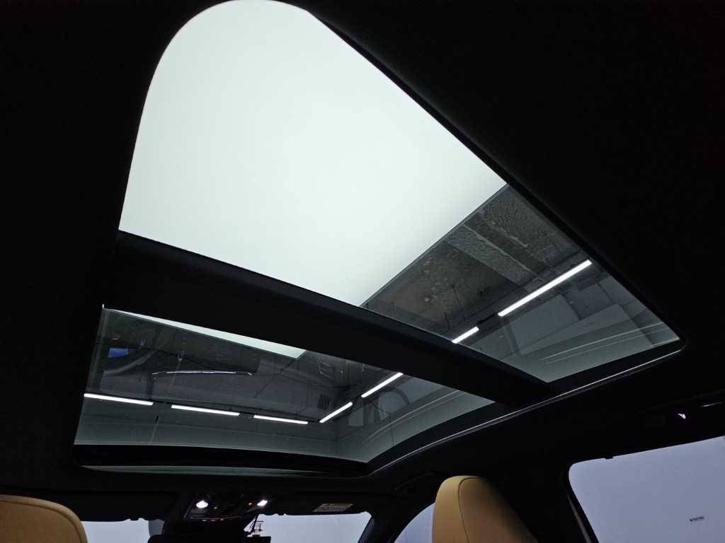 Kia K5 — photo 15