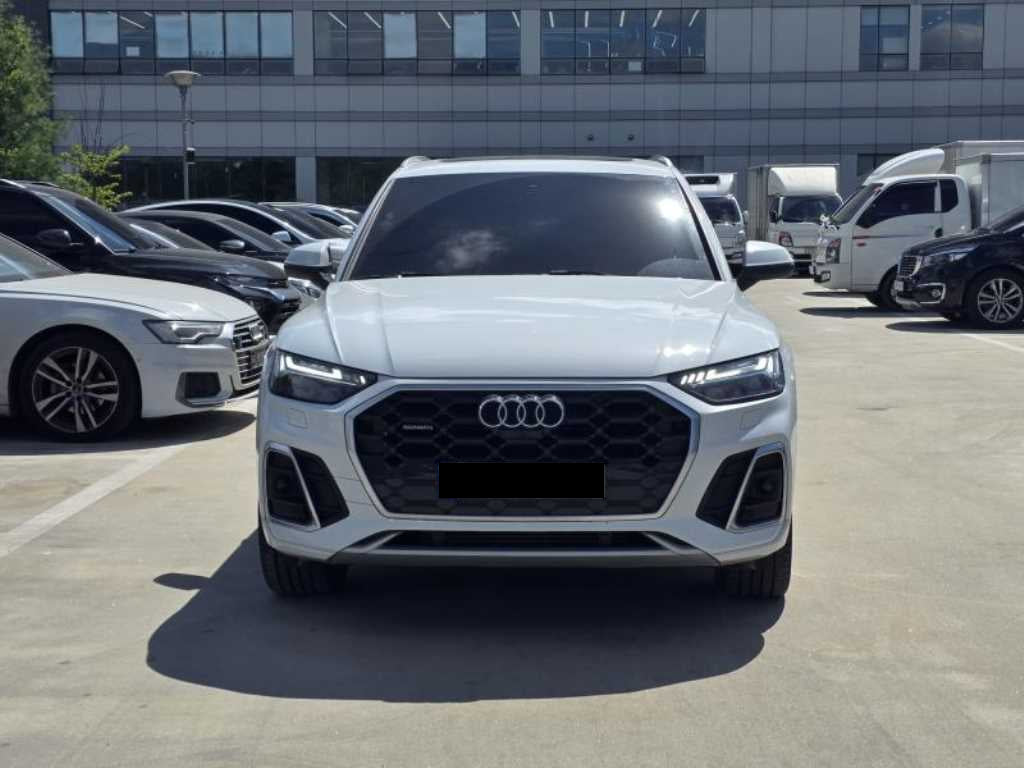Audi Q5 — photo 02