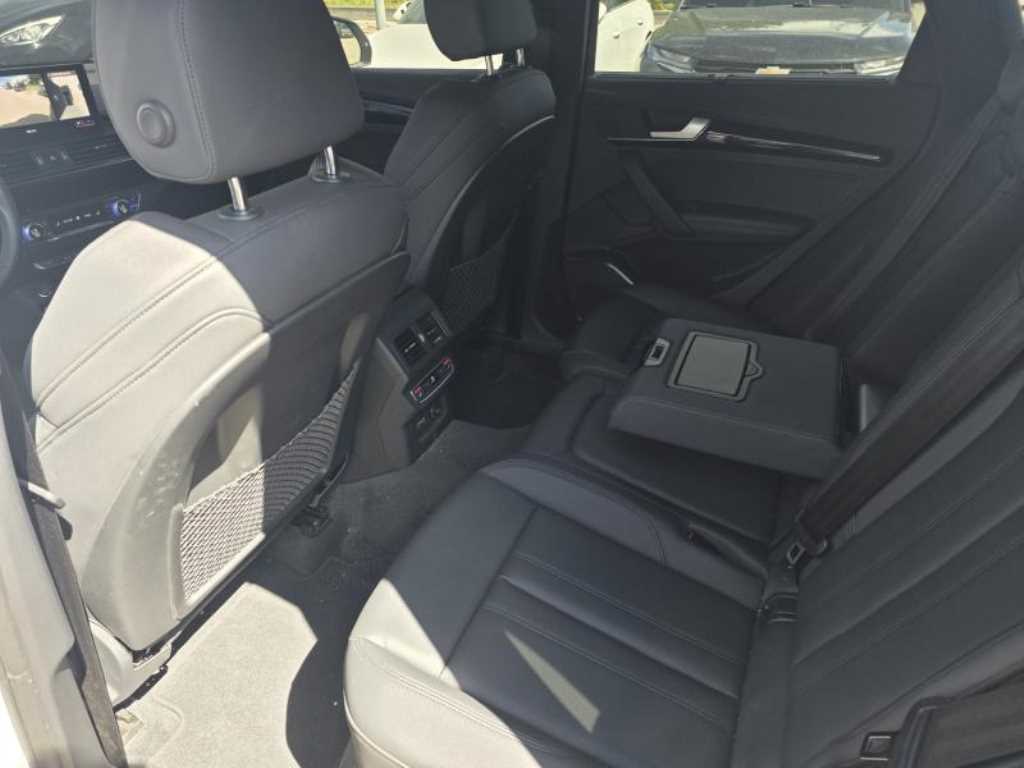Audi Q5 — photo 07