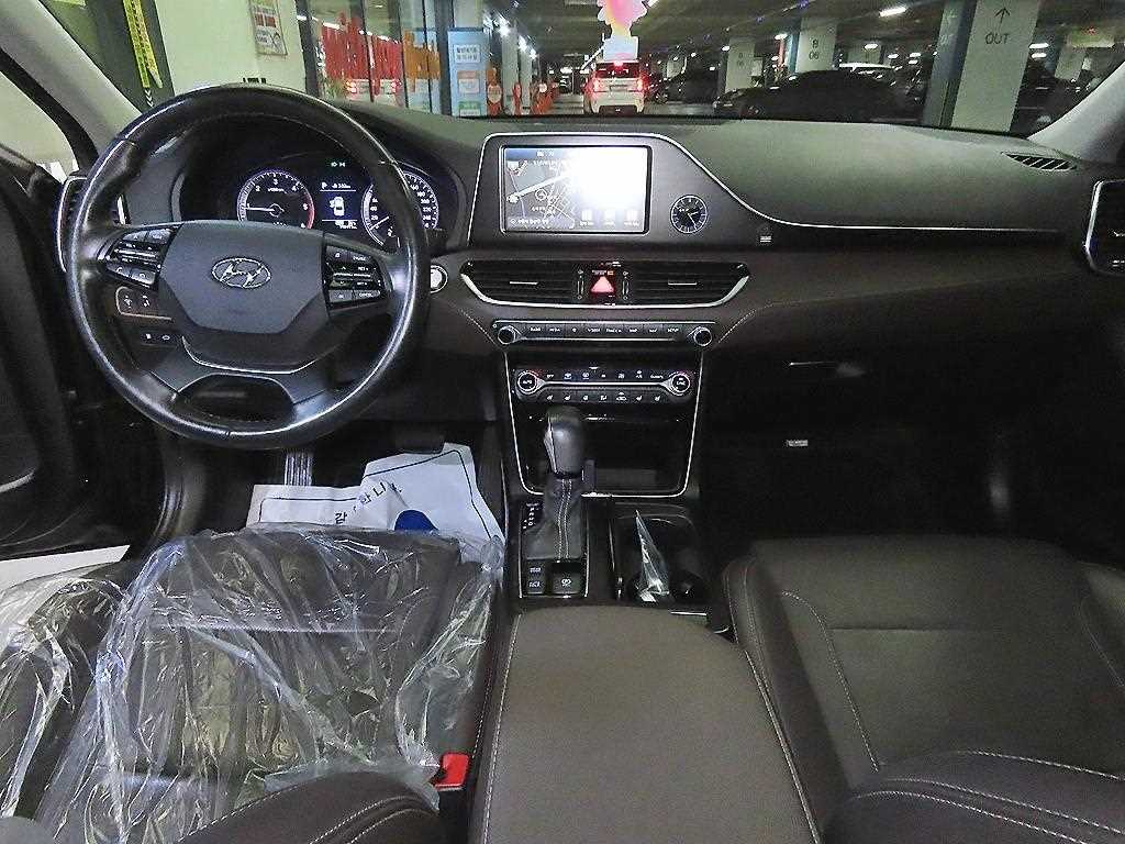 Hyundai Grandeur — photo 10