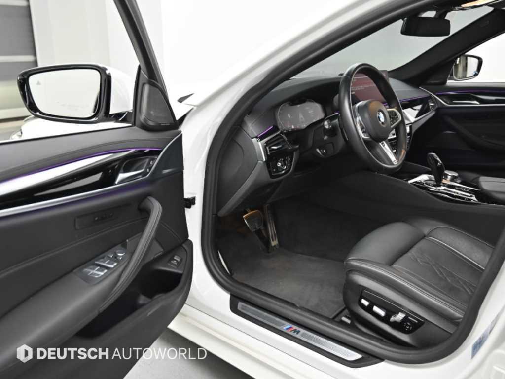 BMW 5-Series — photo 12
