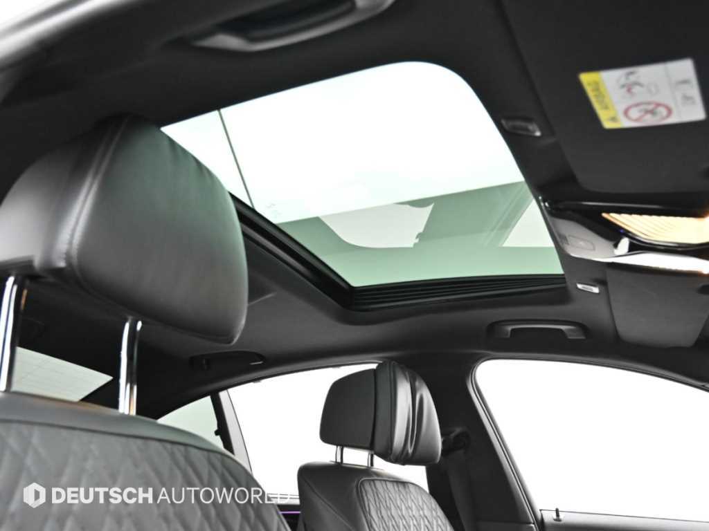 BMW 5-Series — photo 19