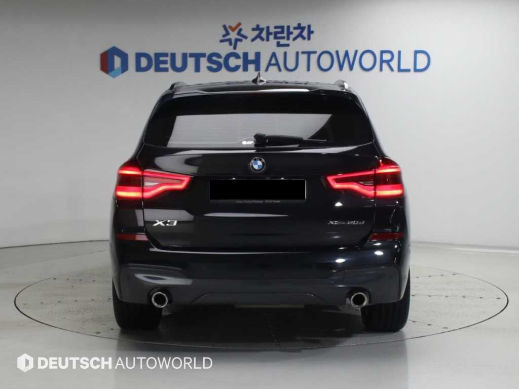 BMW X3 — photo 04